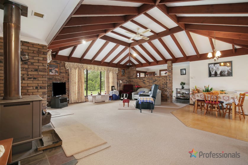 Click to view all images 109 Lyndhurst Road Thalgarrah NSW 2350 - Image 3