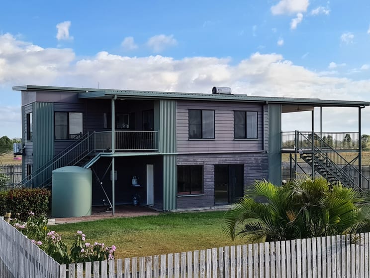 Click to view all images 344 Round Mountain Road Pinnacles QLD 4815 - Image 3