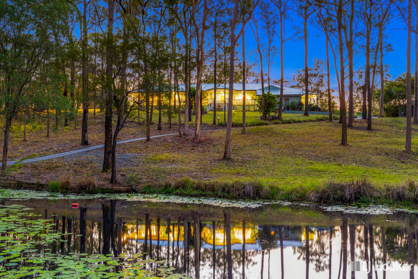Click to view all images 696 West Mount Cotton Road Sheldon QLD 4157 - Image 3