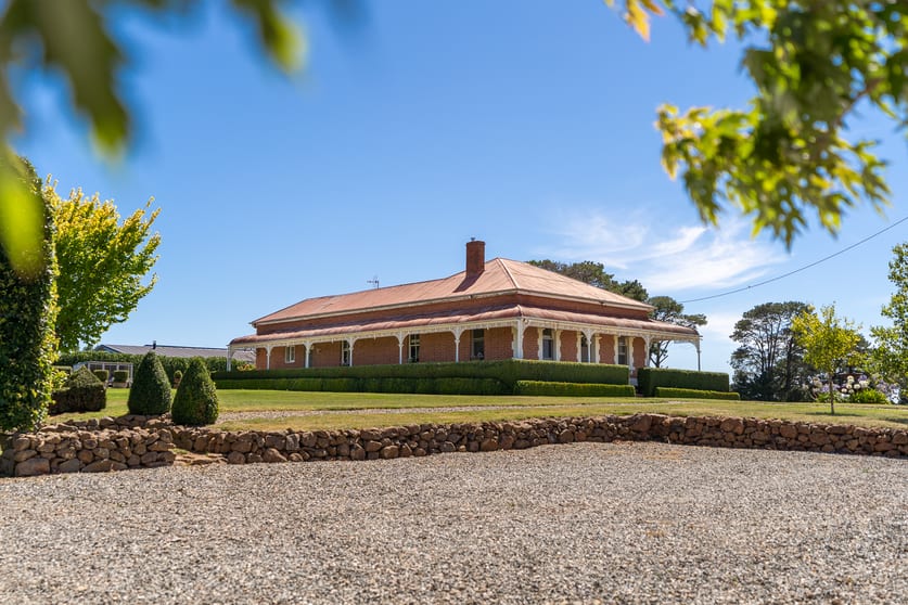 Click to view all images 125 Burtons Lane Orange NSW 2800 - Image 2
