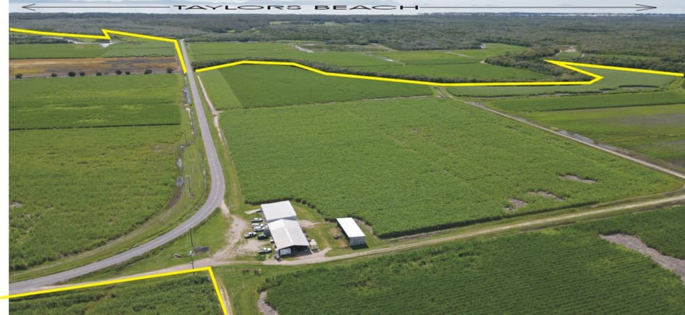 Click to view all images 260 Taylors Beach Road Halifax QLD 4850 - Image 1