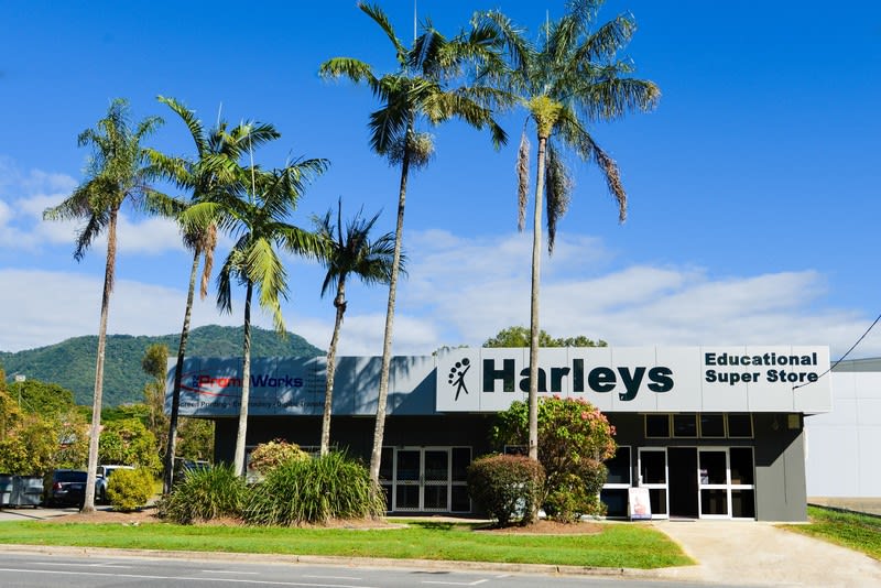 Click to view all images 1/149 English Street Cairns City QLD 4870 - Image 2