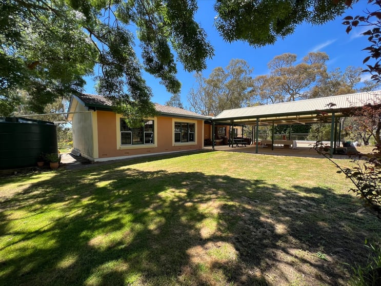 Click to view all images 1 Ulooloo Road Flaxman Valley SA 5235 - Image 2