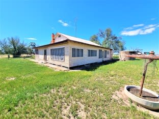 Click to view all images 1728 Kerang-Murrabit Road Kerang VIC 3579 - Image 1