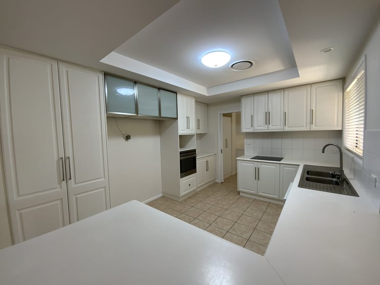 Click to view all images 204 Low Road Bilbul NSW 2680 - Image 3