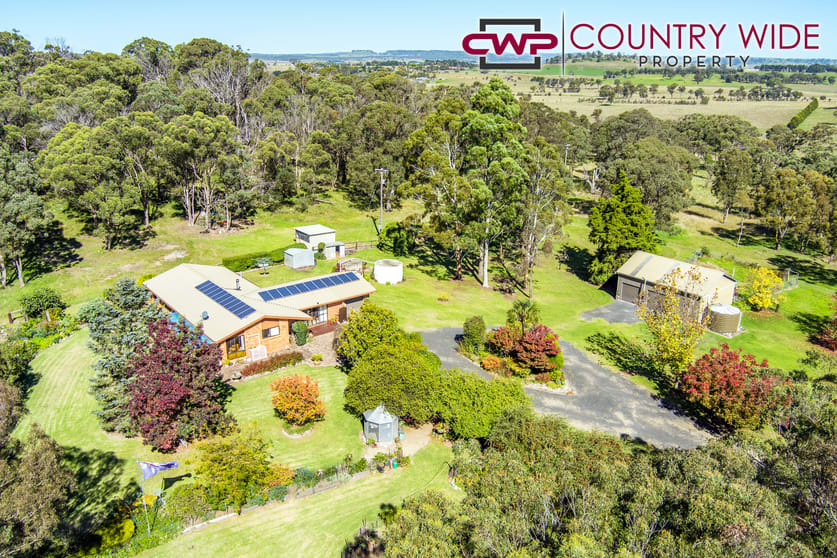 Click to view all images 111 Rodgers Road Glen Innes NSW 2370 - Image 1