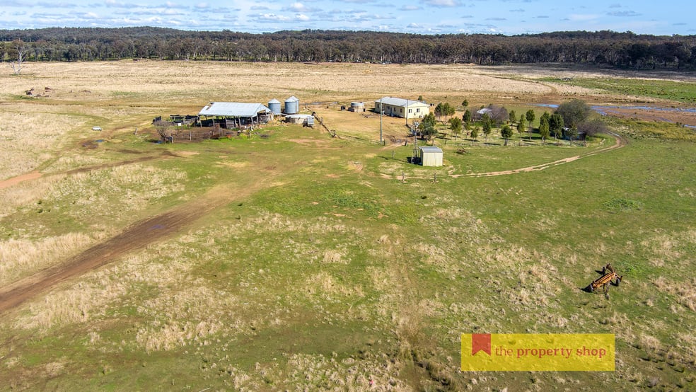 Click to view all images 86 Brooklyn Road Dunedoo NSW 2844 - Image 2