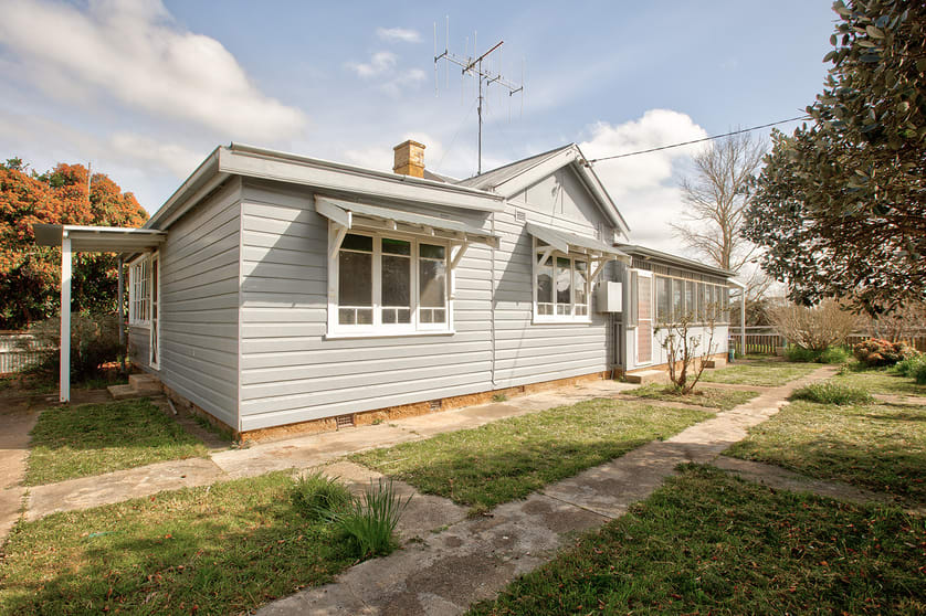 Click to view all images Dalton NSW 2581 - Image 1