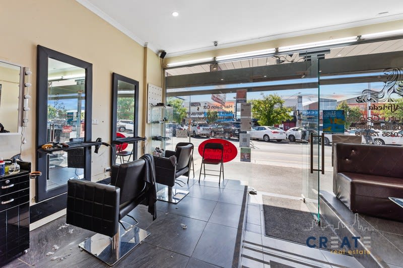 Click to view all images 23 Alfrieda Street St Albans VIC 3021 - Image 3