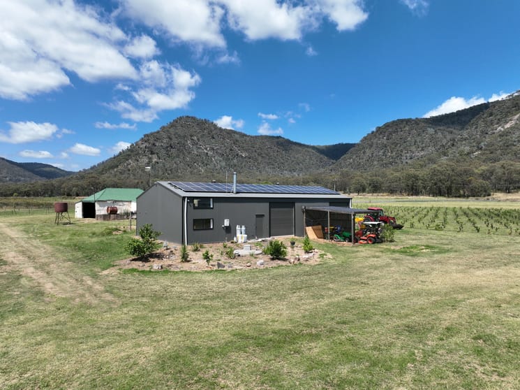 Click to view all images 321 Milbrodale Road Broke NSW 2330 - Image 2
