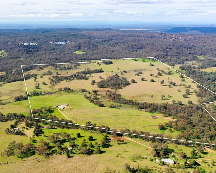 Click to view all images 261 Kains Flat Road Kains Flat NSW 2850 - Image 1