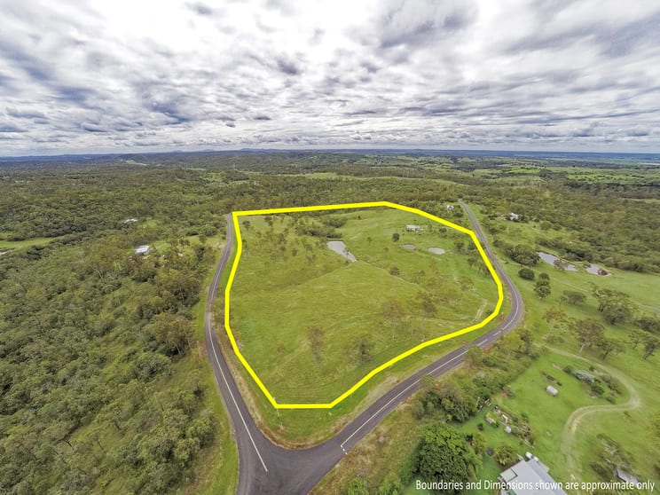 Click to view all images 33 Horsecamp Road Gin Gin QLD 4671 - Image 1