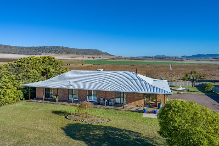 Click to view all images "Alfred Park" 357 Pilton Valley Road Pilton QLD 4361 - Image 1