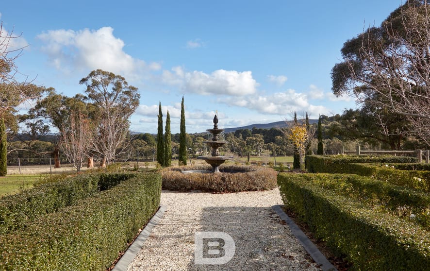 Click to view all images 54 Mount Charlie Road Riddells Creek VIC 3431 - Image 3
