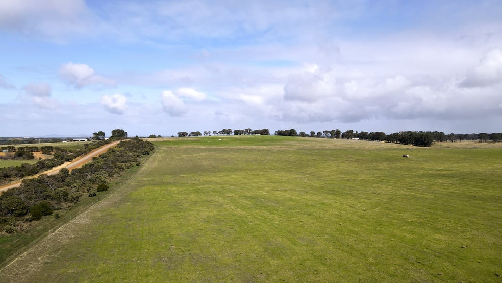 Click to view all images 213 Dempster Road Gibson WA 6448 - Image 3