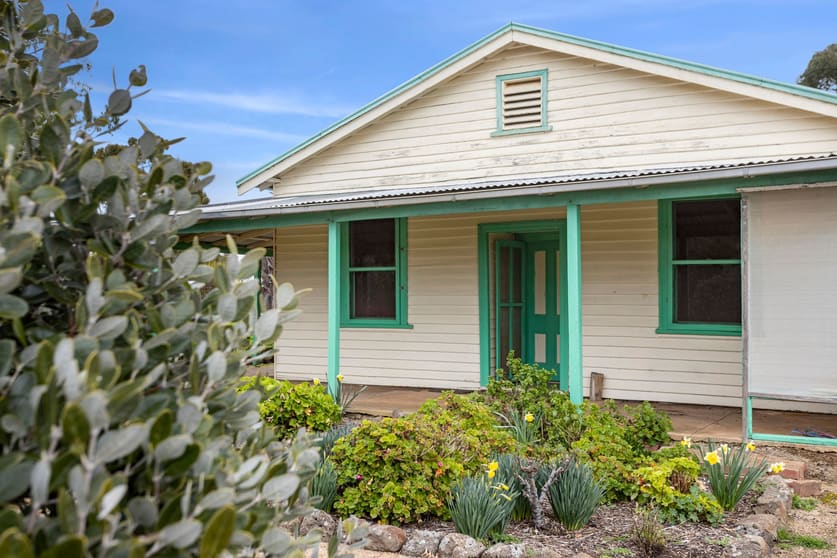 Click to view all images 88 Coombe Lane Mia Mia VIC 3444 - Image 1
