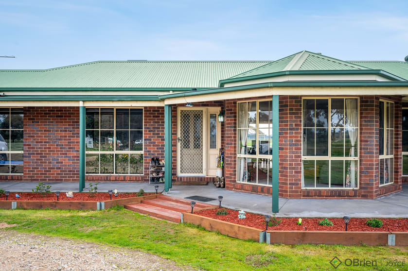 Click to view all images 76 Laceby-Glenrowan Road Laceby VIC 3678 - Image 3