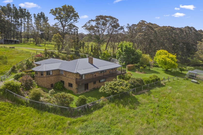 Click to view all images 1261 Wombeyan Caves Road High Range NSW 2575 - Image 2