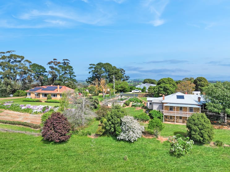 Click to view all images 180 Westgate Road Armstrong VIC 3377 - Image 1