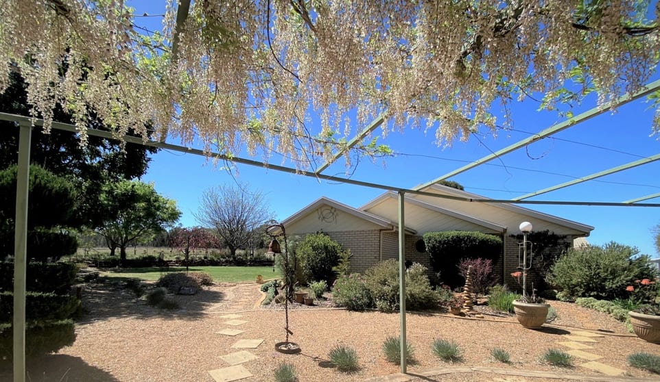 Click to view all images " Midgee " 6874 Warrumbungles Way Coonabarabran NSW 2357 - Image 2