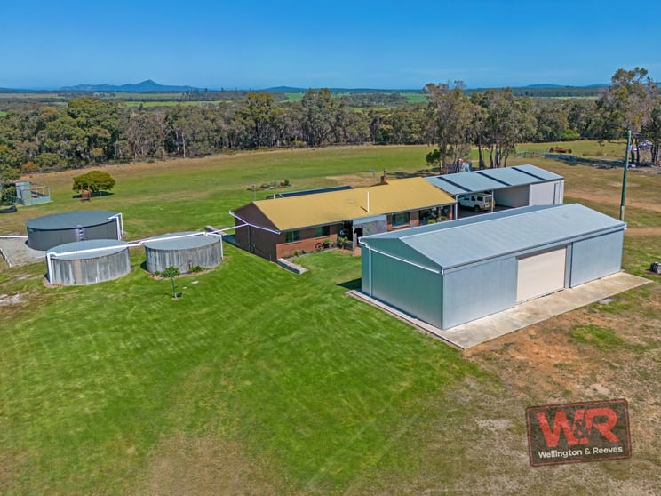 Click to view all images 467 Fish Track Road Manypeaks WA 6328 - Image 1