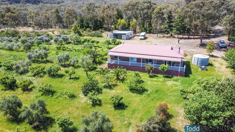 Click to view all images 694 Northern Highway Heathcote VIC 3523 - Image 1
