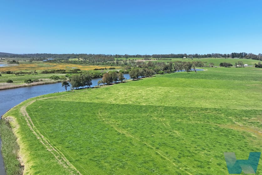 Click to view all images 139 Old Marlo Road Marlo VIC 3888 - Image 3