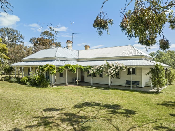 Click to view all images 686 Webb Road Goomalibee VIC 3673 - Image 1