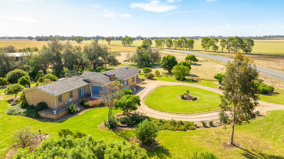 Click to view all images 533 Redlands Road Corowa NSW 2646 - Image 1
