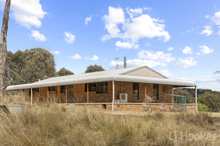 Click to view all images 71 Bowen Street Carwoola NSW 2620 - Image 2