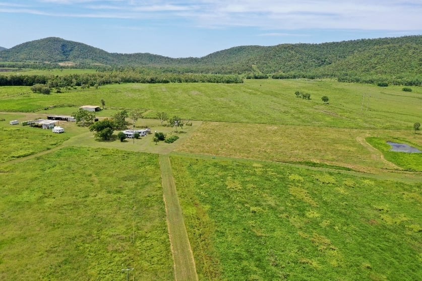 Click to view all images 312 Smith Road Shirbourne QLD 4809 - Image 1