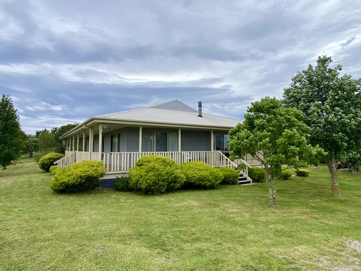 Click to view all images 11 Torpys Lane Braidwood NSW 2622 - Image 3