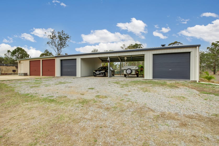 Click to view all images 11 Aquarius Avenue River Ranch QLD 4680 - Image 2
