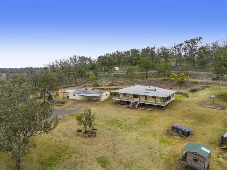 Click to view all images 44 Geitz Road Southbrook QLD 4363 - Image 1