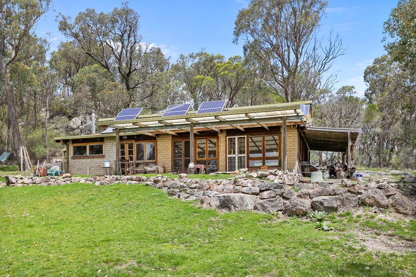 Click to view all images 4531 New England Highway Bendemeer NSW 2355 - Image 3