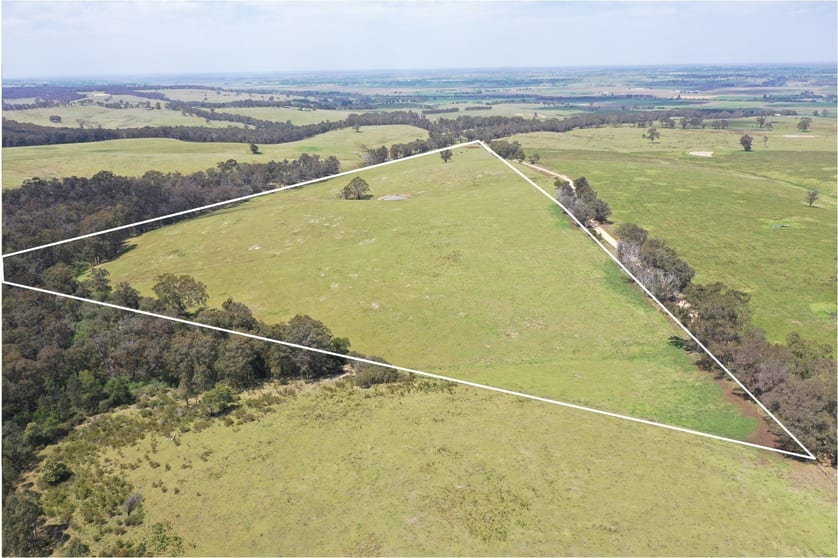 Click to view all images 230 Weir Road Wuk Wuk VIC 3875 - Image 2