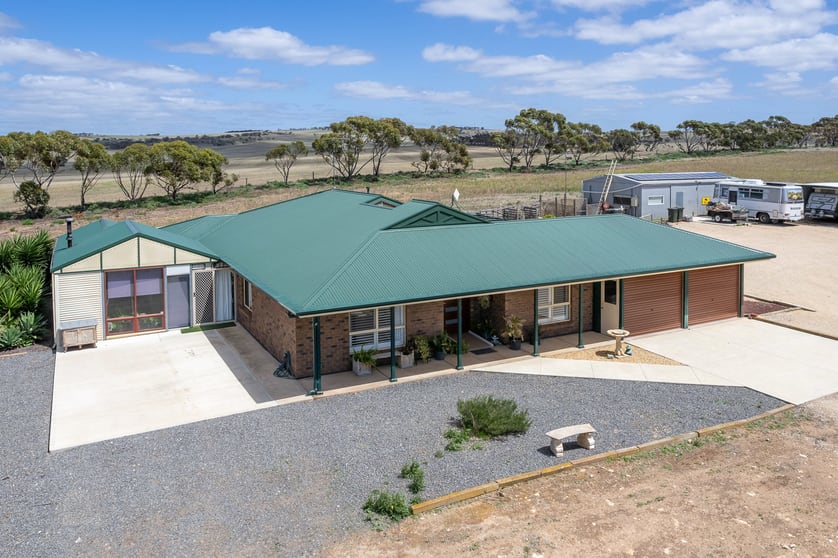 Click to view all images 65 Marks Road Mannum SA 5238 - Image 1