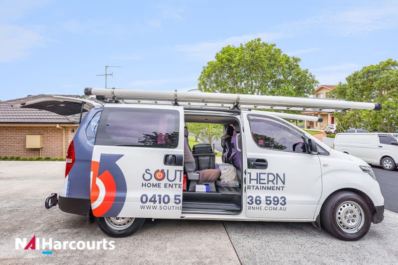 Click to view all images Entertainment & Technology business for sale in Mount Annan - Image 3