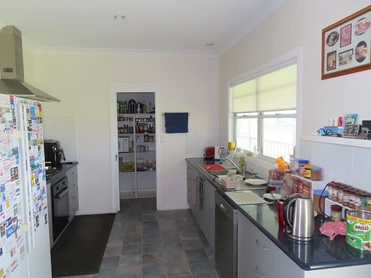 Click to view all images 22290 New England Highway Dalveen QLD 4374 - Image 3