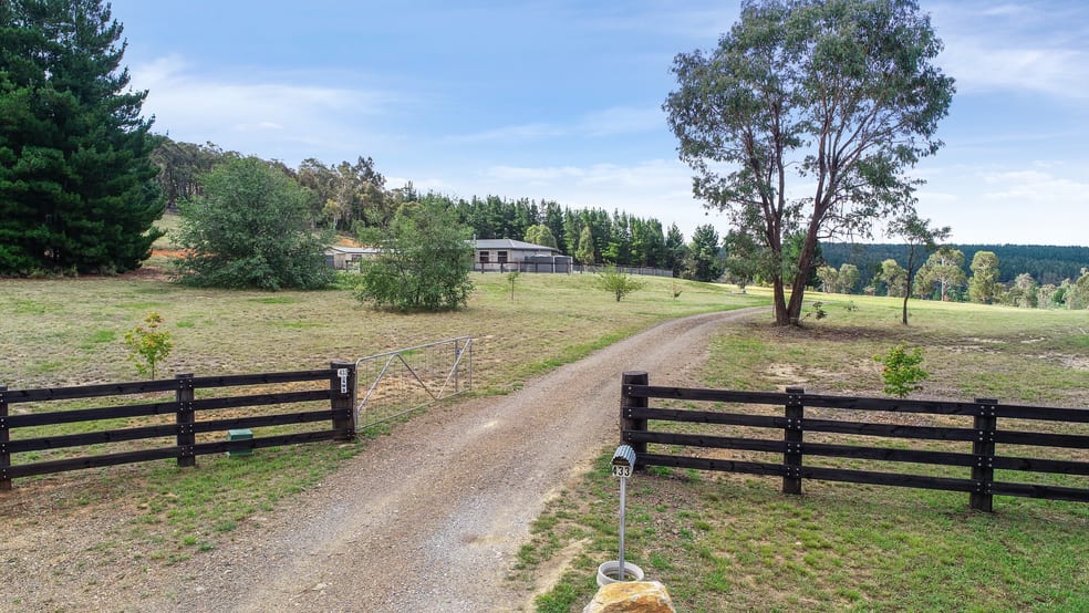 Click to view all images 433 Long Point Road Orange NSW 2800 - Image 3