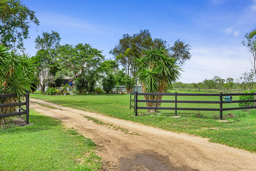 Click to view all images 167 Boys Road Alton Downs QLD 4702 - Image 2