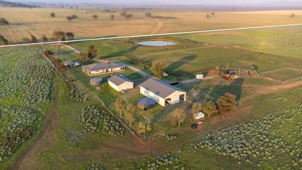 Click to view all images 'Nundah' 8456 Kamilaroi Hwy Gunnedah NSW 2380 - Image 1