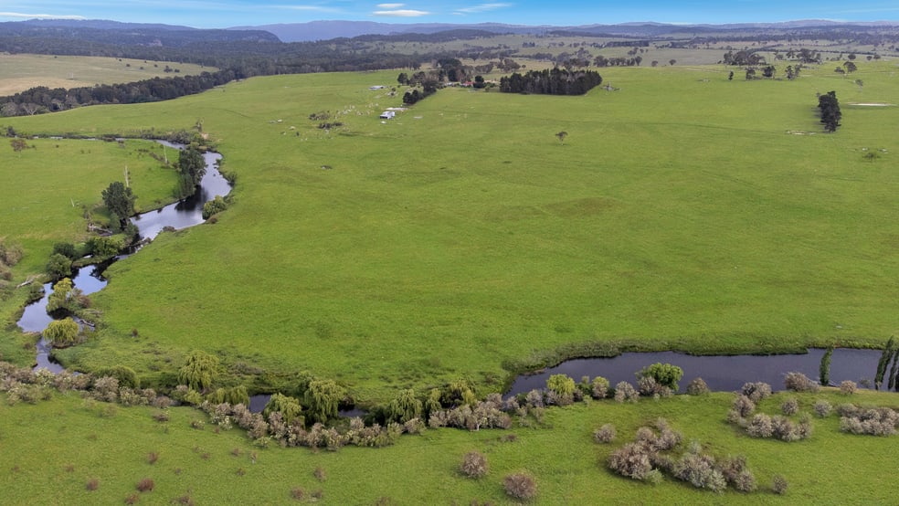 Click to view all images 111 Blue Hole Road Castle Doyle NSW 2350 - Image 2