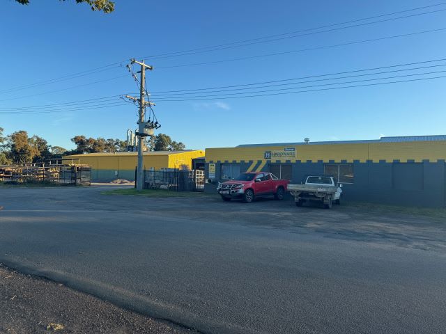 Click to view all images Homeware & Hardware business for sale in Euroa - Image 3