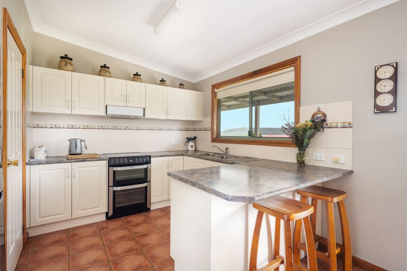 Click to view all images 144 Winchester Crescent Mudgee NSW 2850 - Image 3
