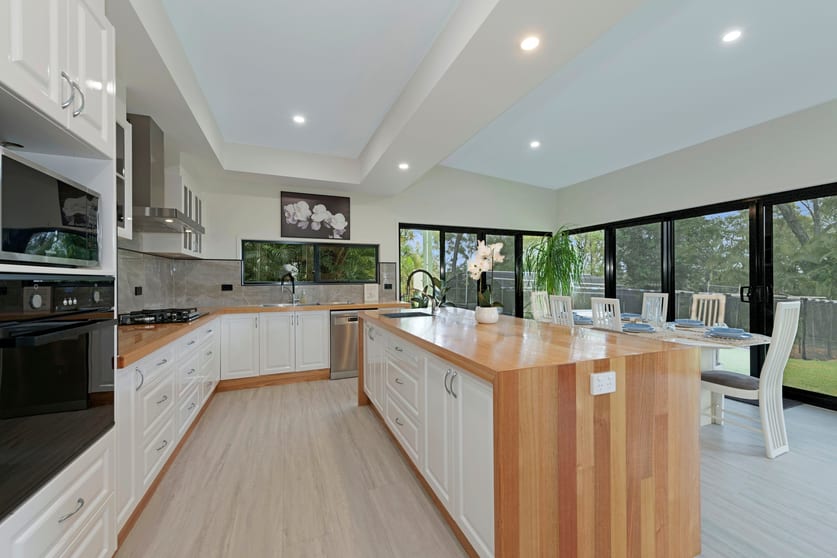 Click to view all images Gin Gin QLD 4671 - Image 1