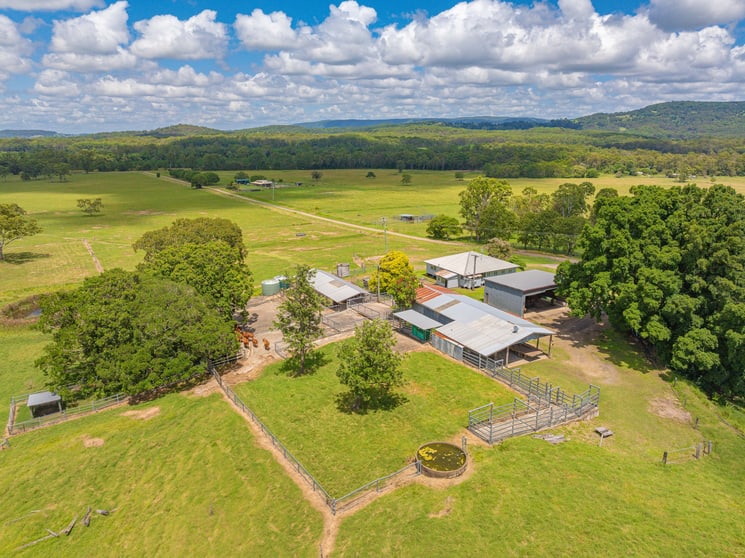 Click to view all images 76 Parsons Road Coondoo QLD 4570 - Image 1
