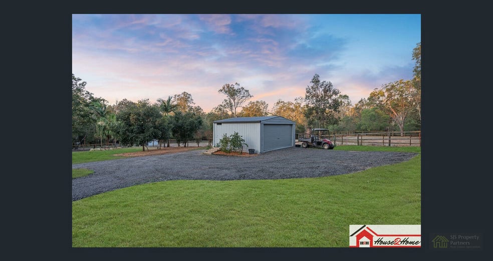 Click to view all images 74 Stringybark Road Tamborine QLD 4270 - Image 3