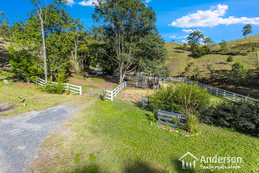 Click to view all images 670 Mount Mee Road Delaneys Creek QLD 4514 - Image 3