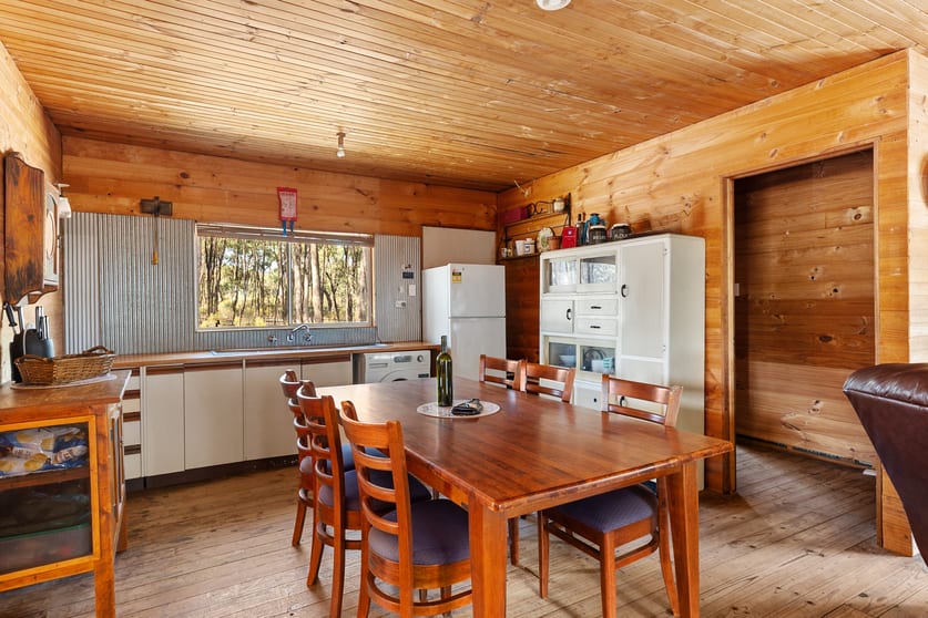 Click to view all images 112 Verges Lane Whroo VIC 3612 - Image 3